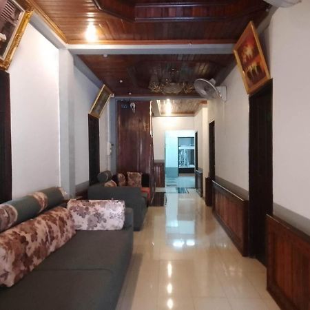 Funny Backpacker Hostel Luang Prabang Extérieur photo