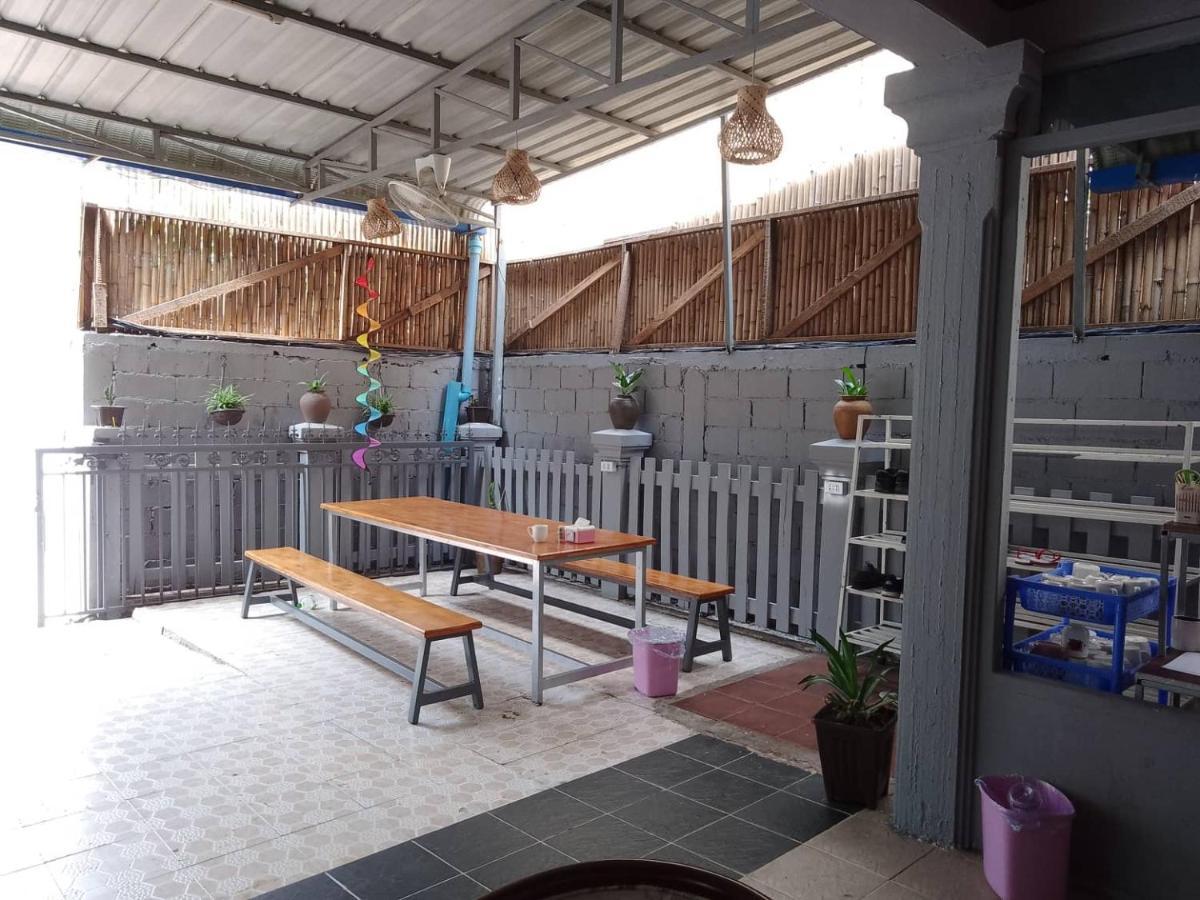 Funny Backpacker Hostel Luang Prabang Extérieur photo