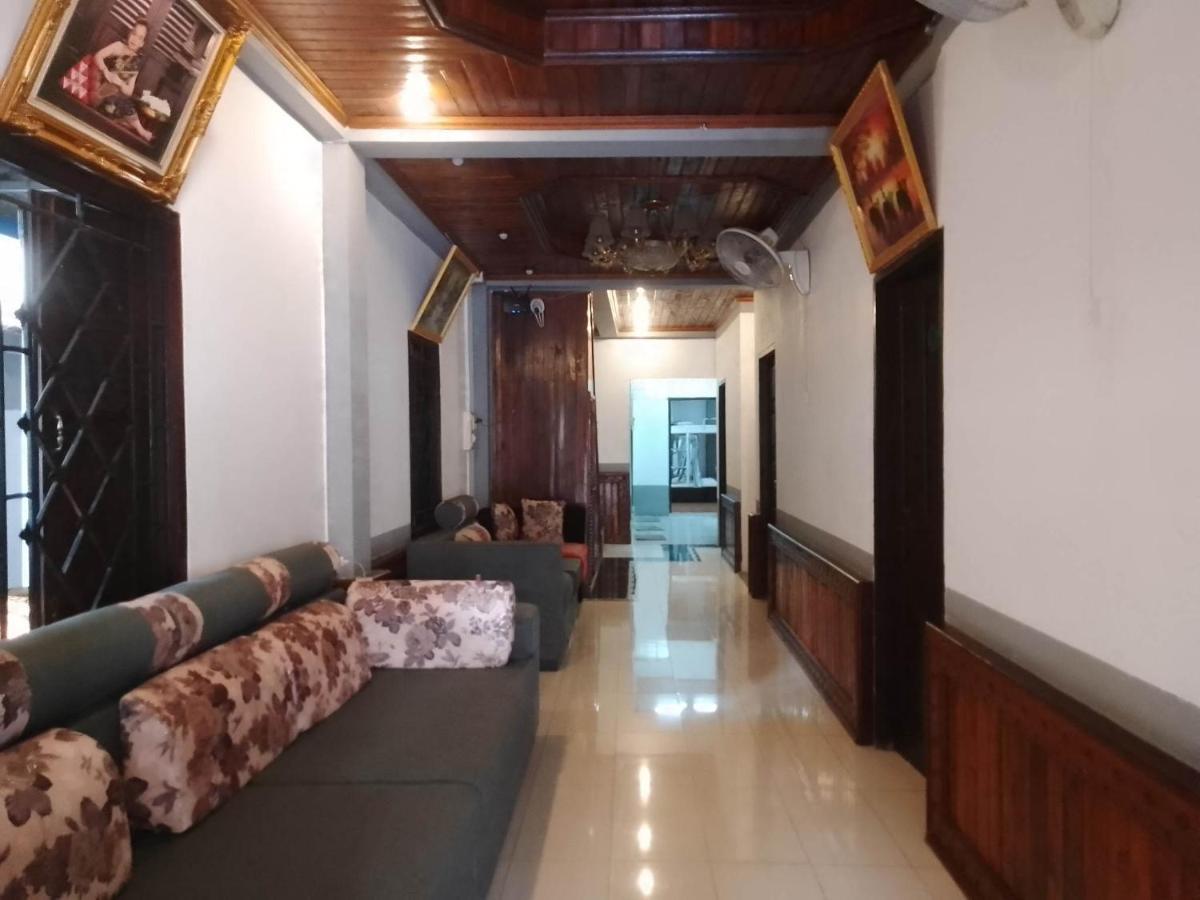 Funny Backpacker Hostel Luang Prabang Extérieur photo